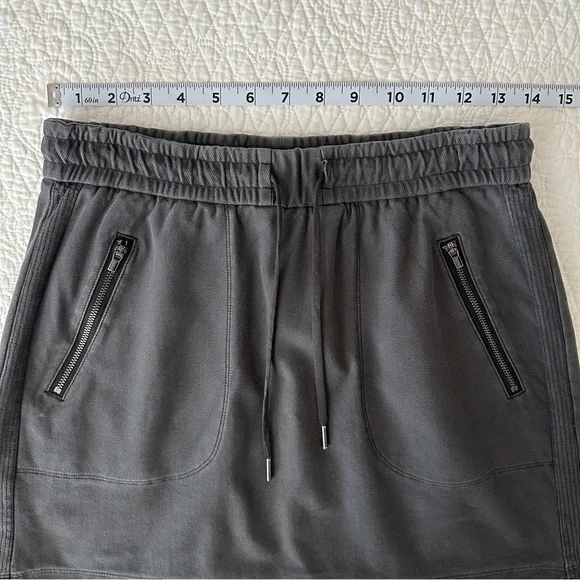 Athleta Farallon Charcoal Gray Mini Skirt Women’s Size 0 - Picture 8 of 12